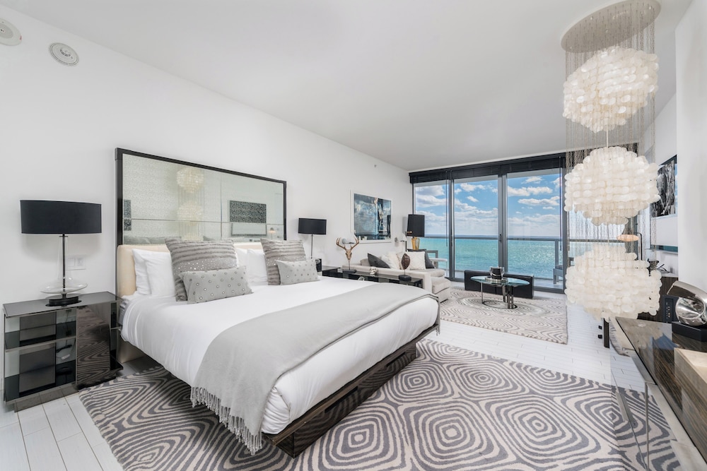 Luxury Vacation Rentals in South Beach by LRMB