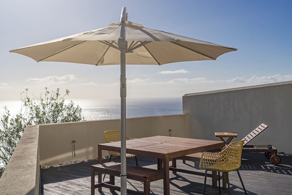 Barbecue and Sunbathing and sea View, Casa Skyline view 3