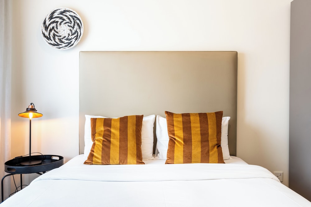 Local Host Living - Signature Apartments in Nicosia