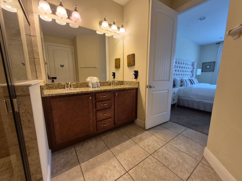 6BR 5BA w Private Pool Spa Near Disney