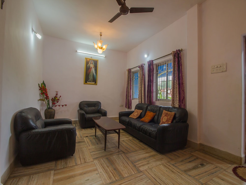 OYO 16923 Home Graceful Studio Miramar