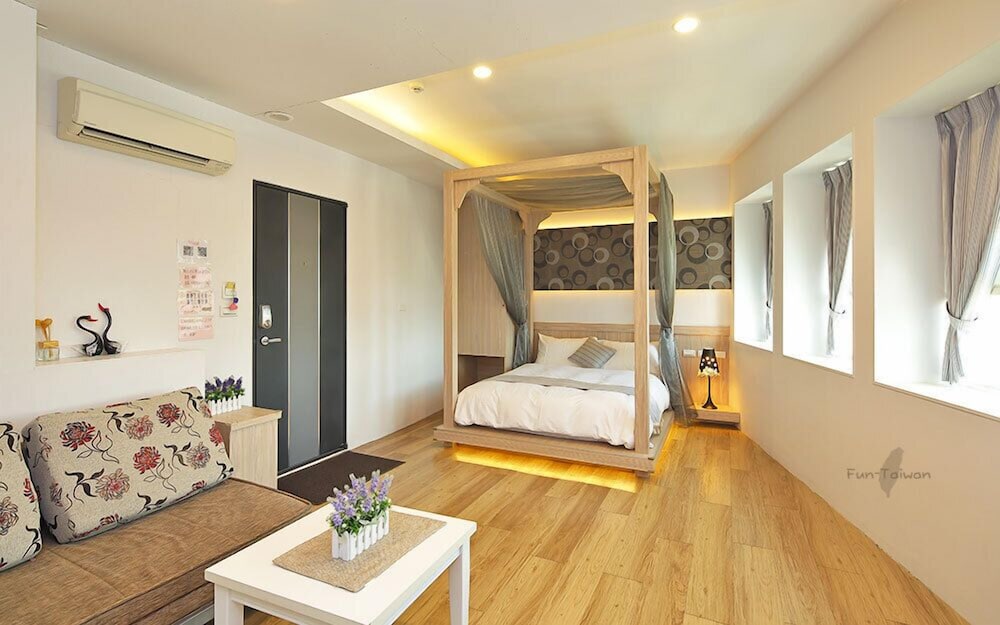 Honey House B&B