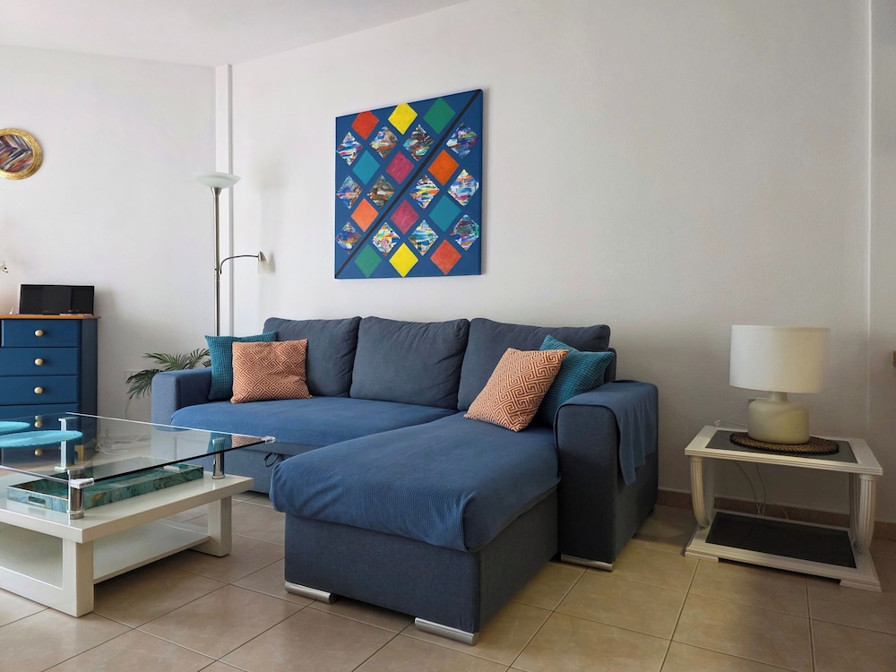 Arkadia 2 Guests - Pool - Balcony - Beach 12min