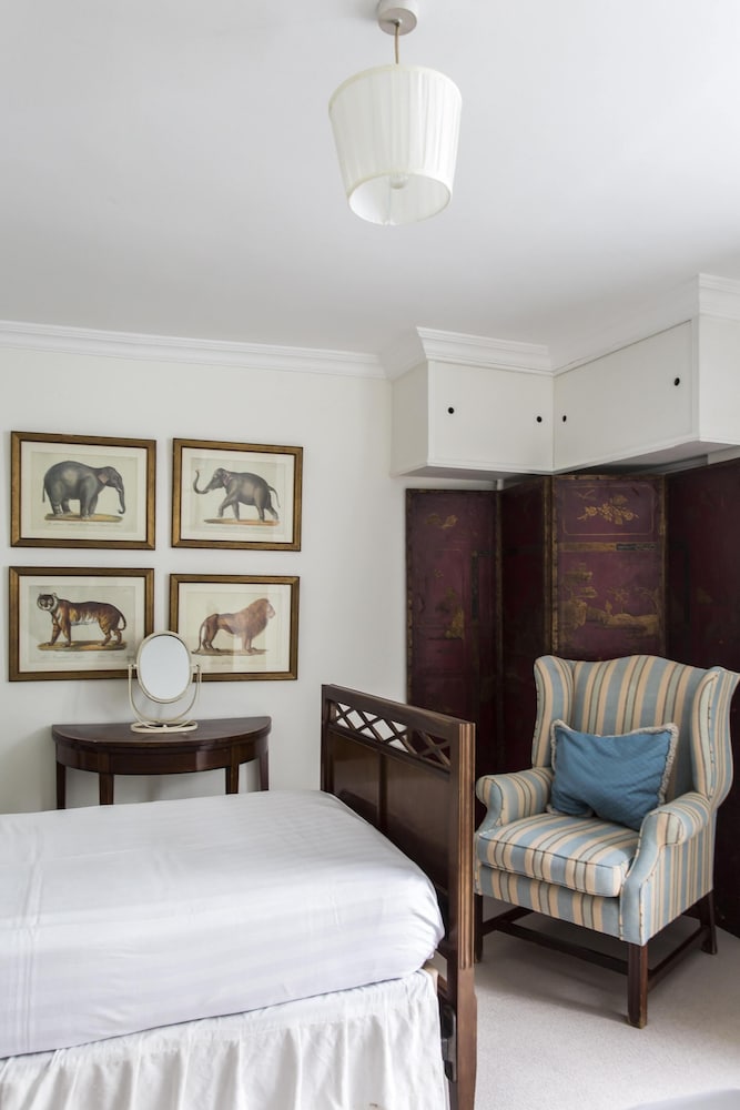 First Street II by Onefinestay