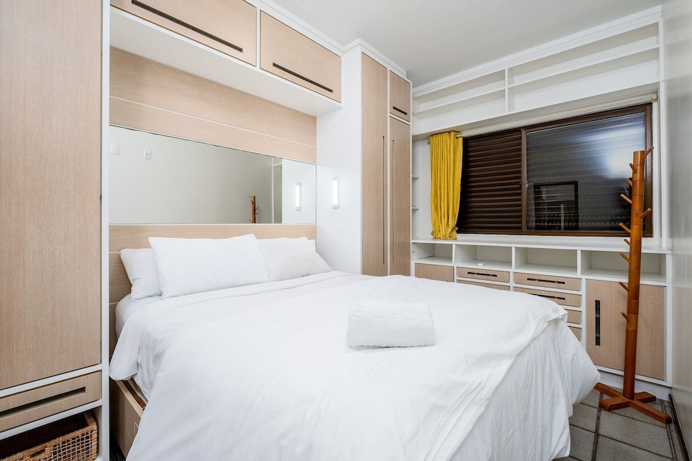 Beira-sea Condominium in Ingleses Norte - POR
