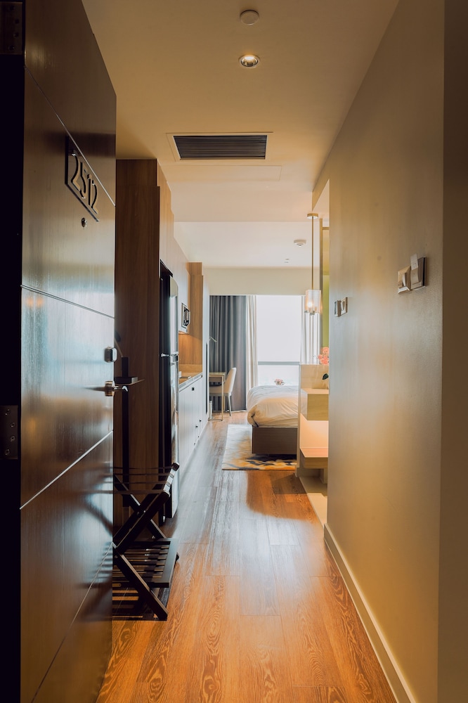 Hotel Residences at Acqua