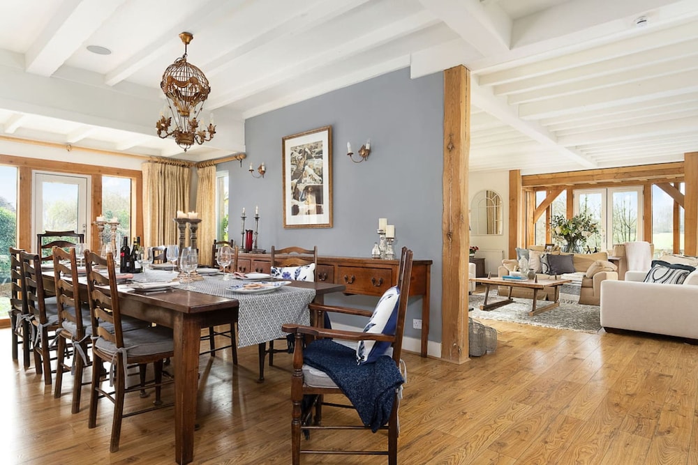 The Copse - From 1100 Per Night