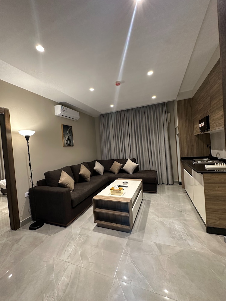 Charming Amman Apartment With Moern Amenities
