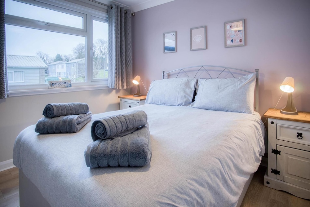 Swanbrook - 2 Bedroom Chalet- Freshwater East