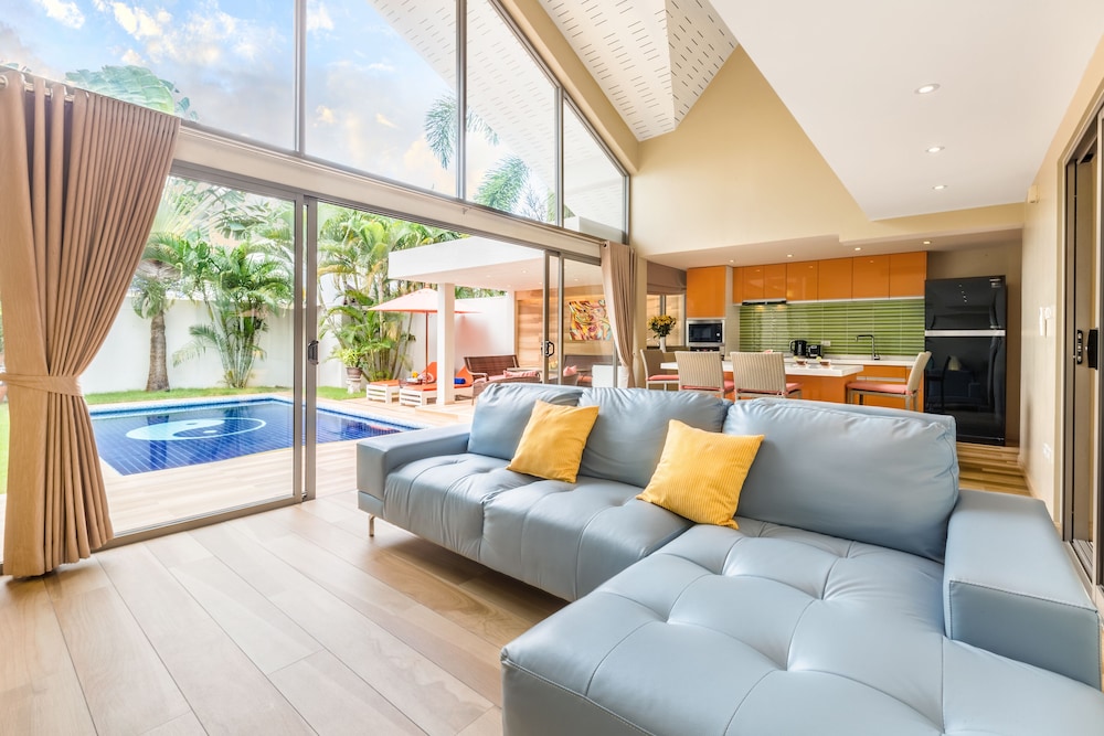 2 Bedrooms Villa Aperol