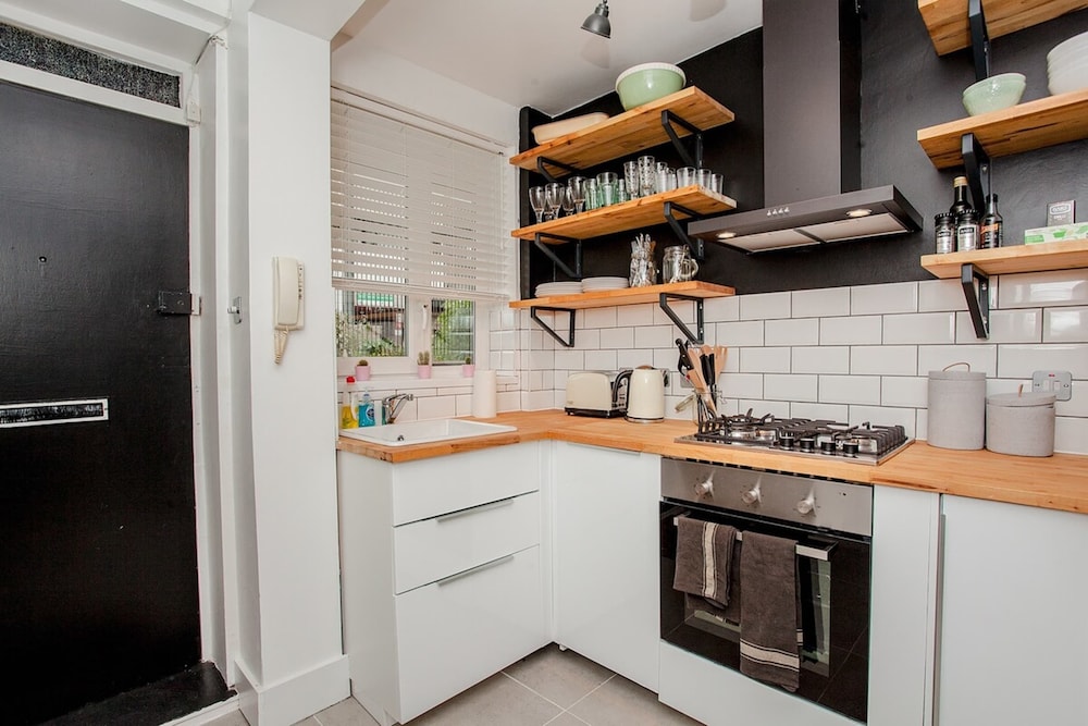 Modern Central 1 Bed in Clerkenwell - sleeps 4