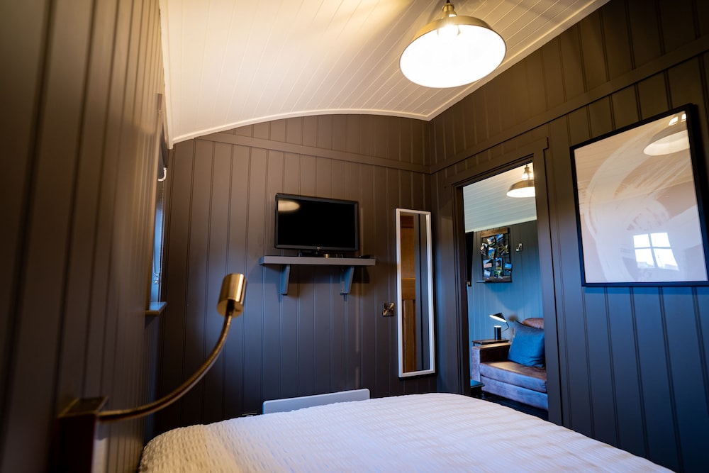 Charming Lodge in Limavady view 3