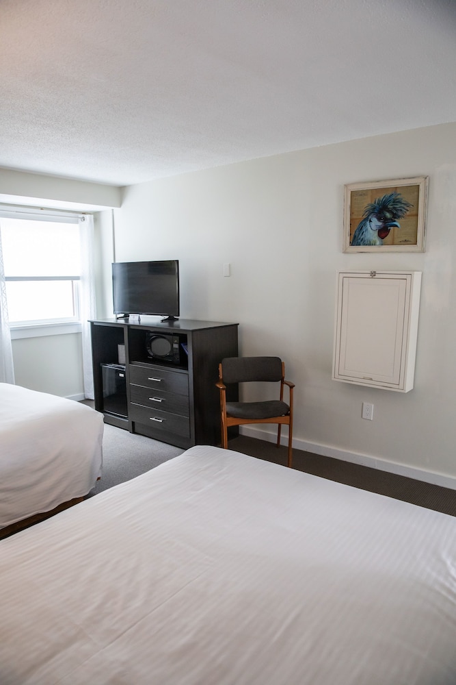 Clear River Inn