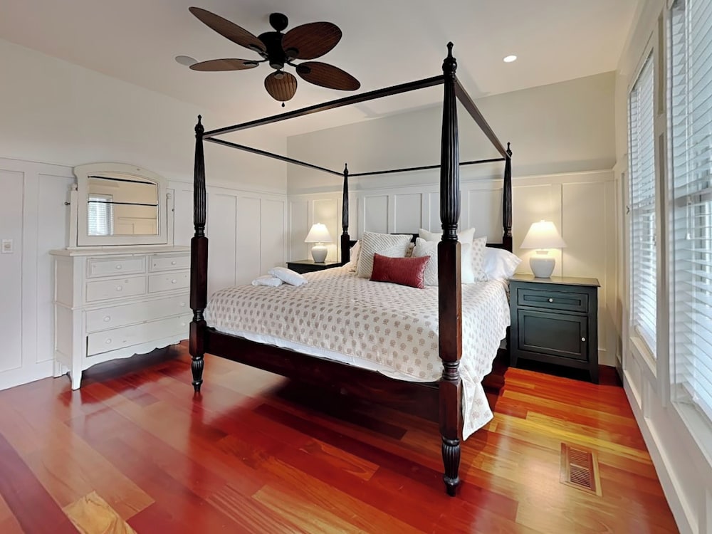 Windansea by Topsail Realty