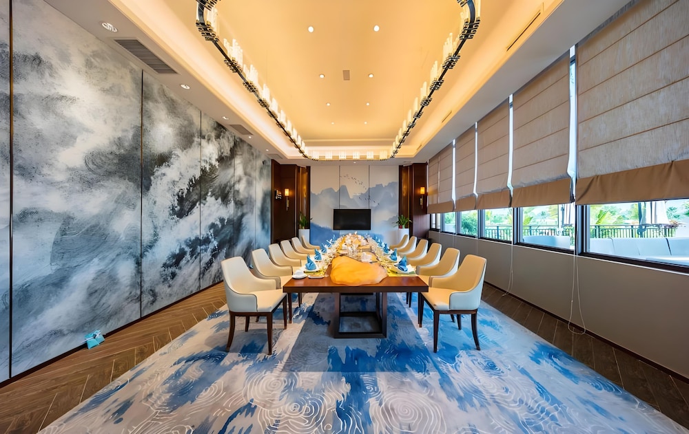 Forest City Golf Villa by A & Home Party