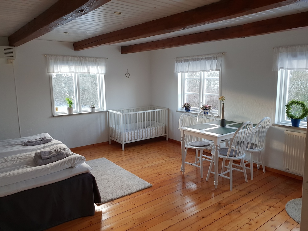 Landet Bed and Breakfast