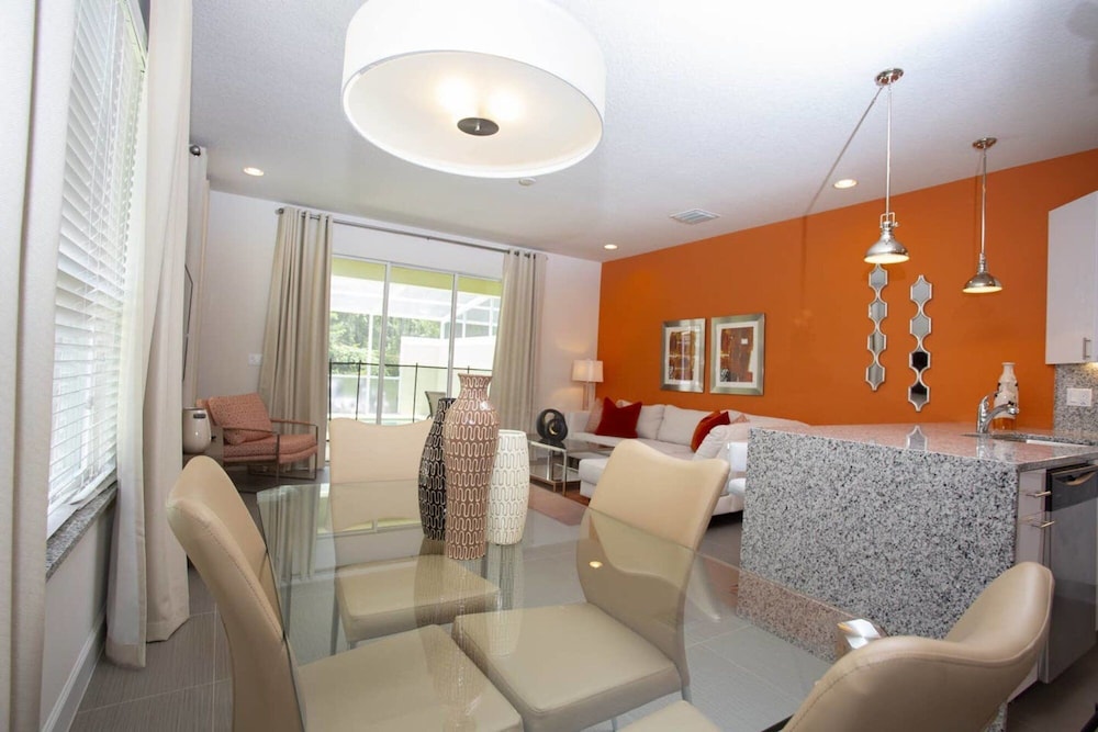 New and Modern Villa Near Disney