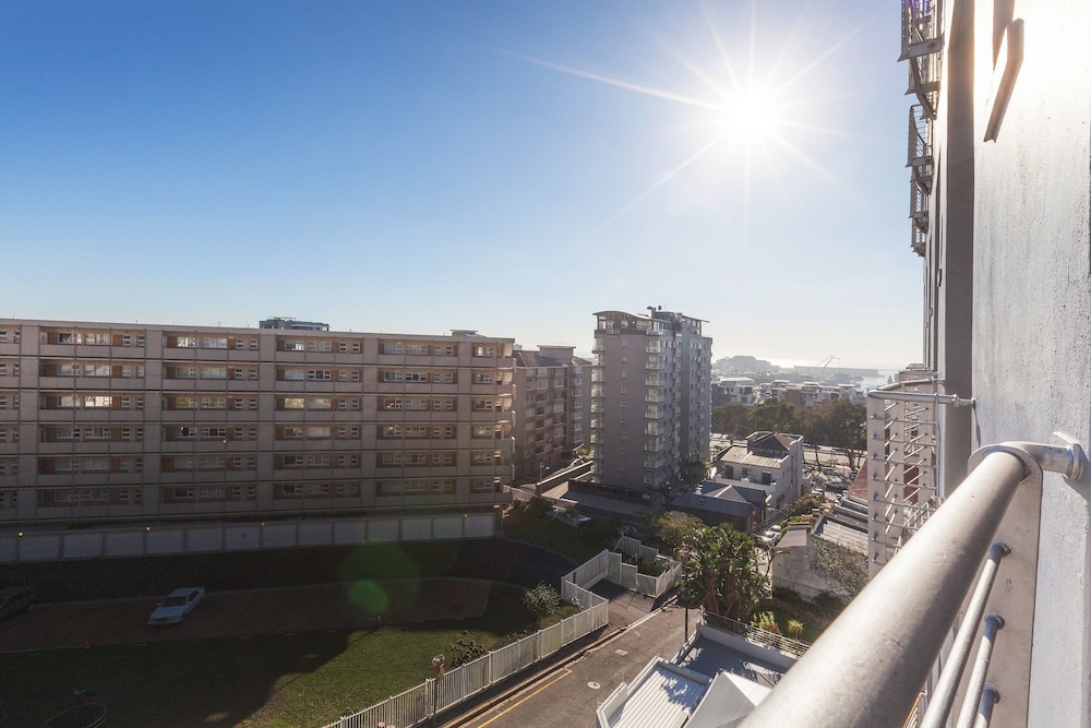 Harbour Terrace Apartments by CTHA