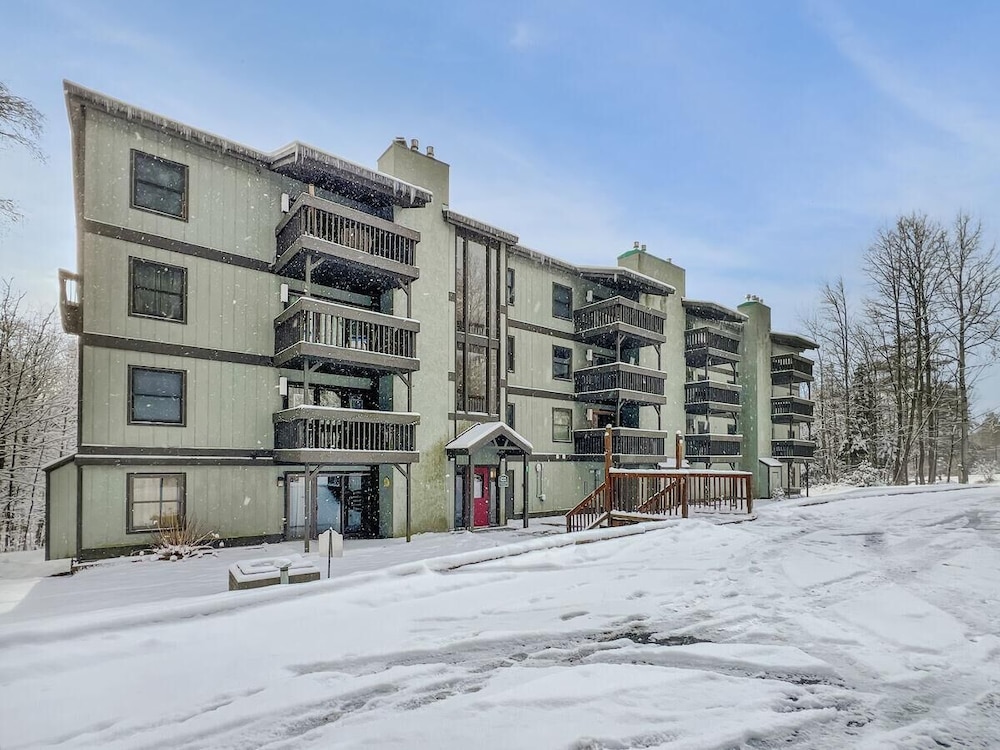 Gateway Condo A10