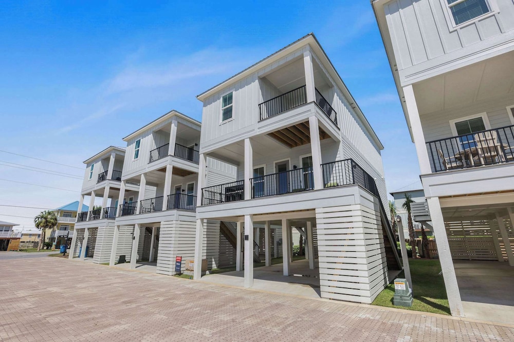 Whimsical Way 4 Beds 4 Baths NEW Near Beach