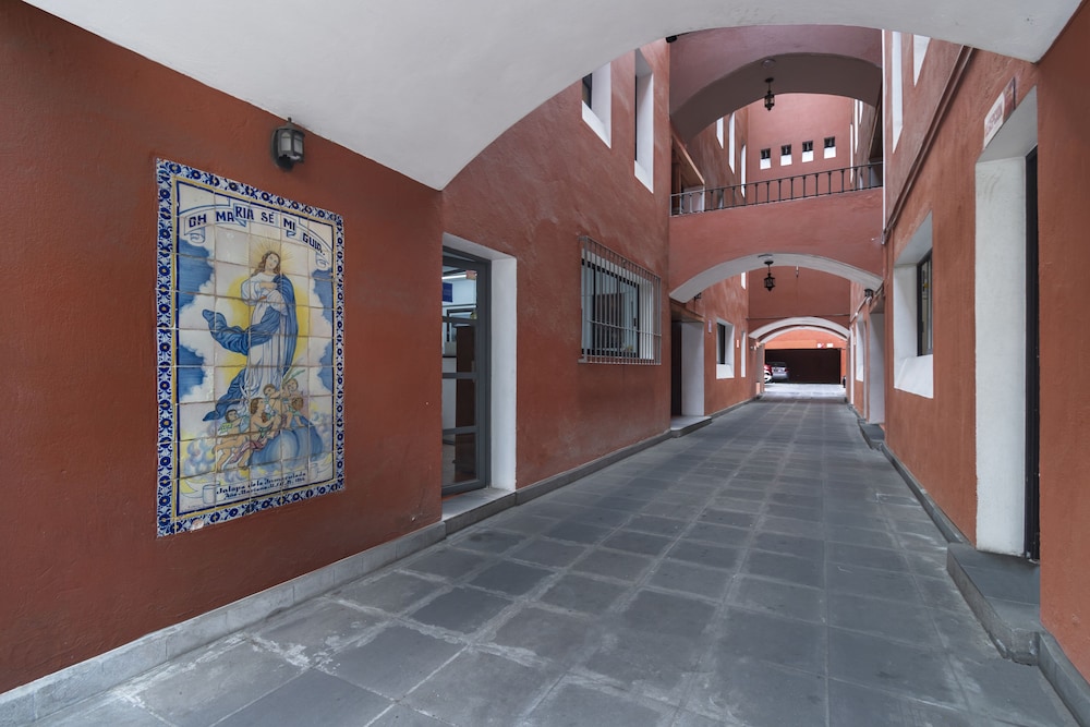 Xalapa Vacations - Meson Real Hotel  Suites - Property Image 3