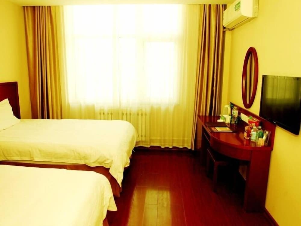 GreenTree Inn Jinan Pingyin Industrial Park Express Hotel