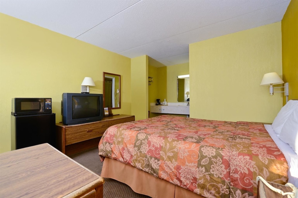 American Inn view 5