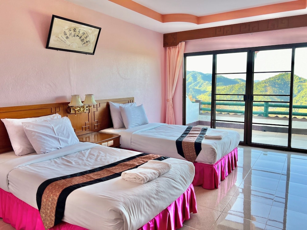 Maesalong Villa