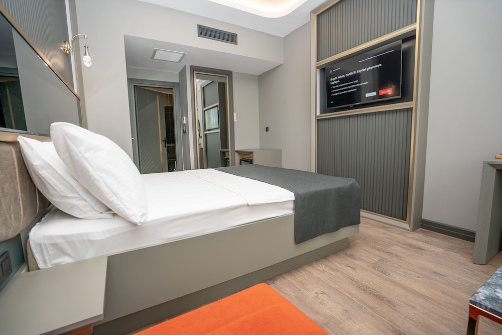 216 Ruby Süit - Image 29