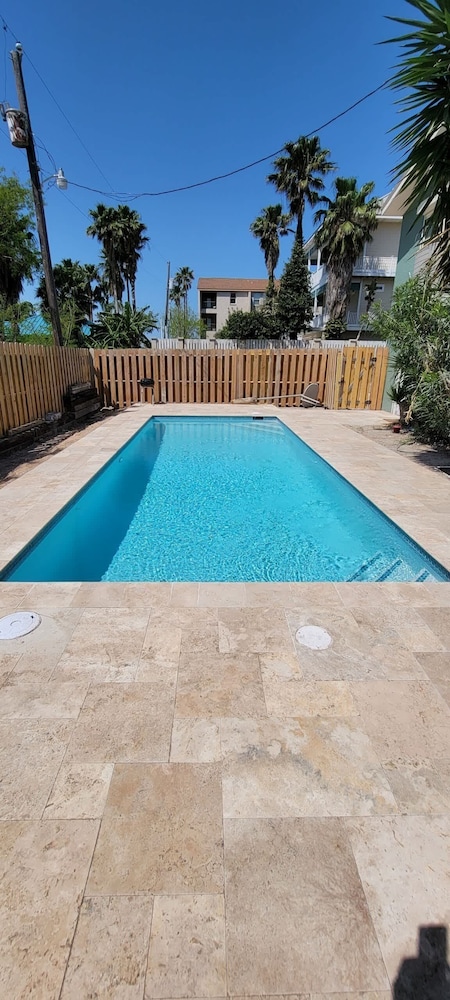 Bay View Great Deck Pool 2 Levels & 3 Bedr 3 Bedroom Condo
