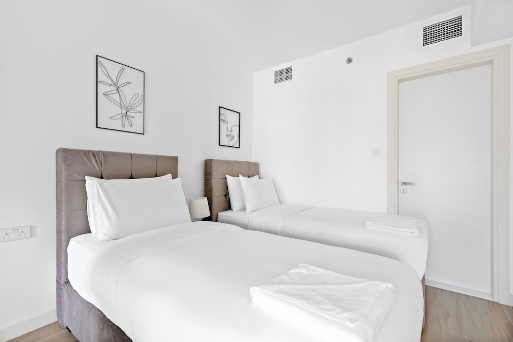 Silkhaus Al Raha Lofts 2