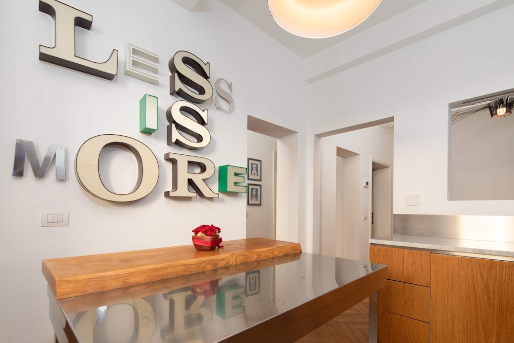 Modern 2BR Apartment in Historic Florence