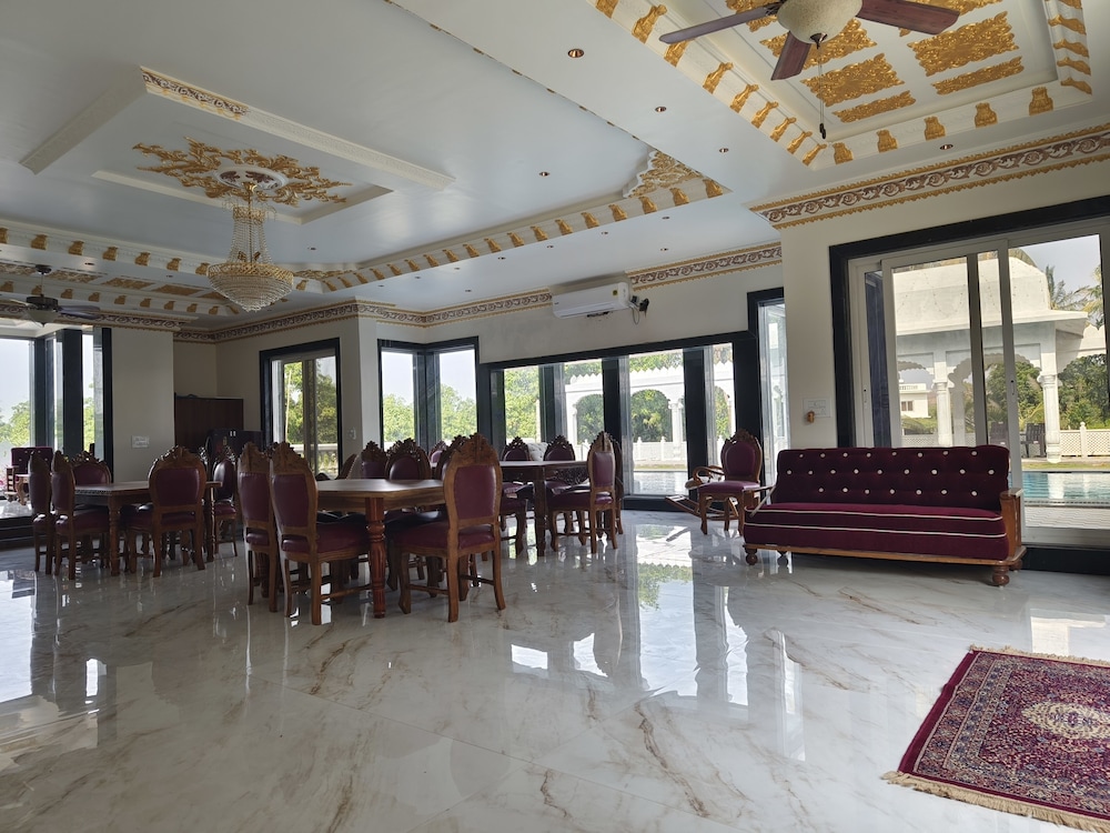 meeting & event spaces