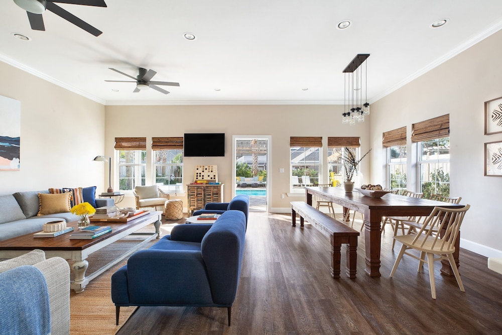 Miramar Dream House Fully Stocked Home w Pool Hot Tub Near Beach