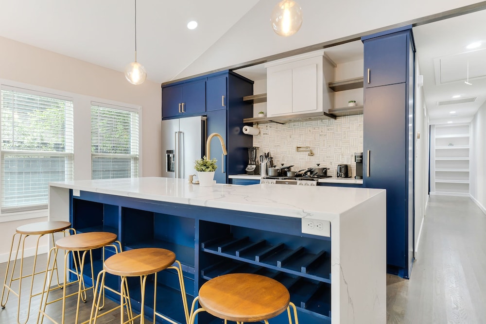 Luxury Townhome Pet Friendly