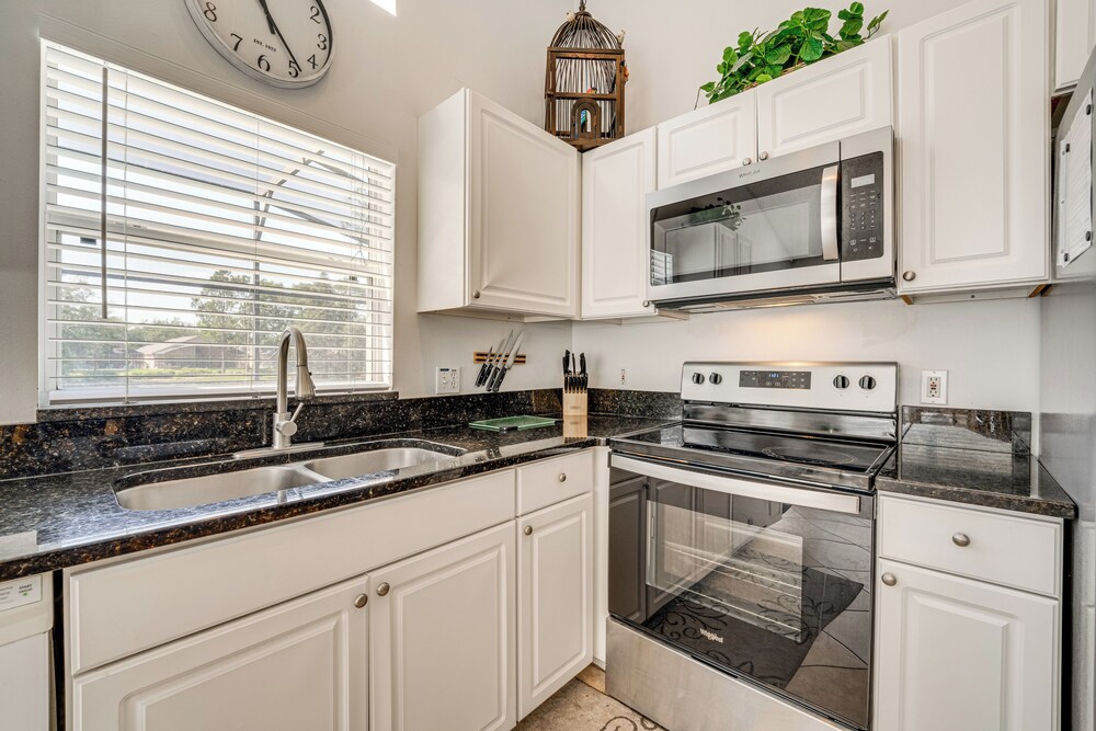 Haines City Home w/ Lanai in Golf Community