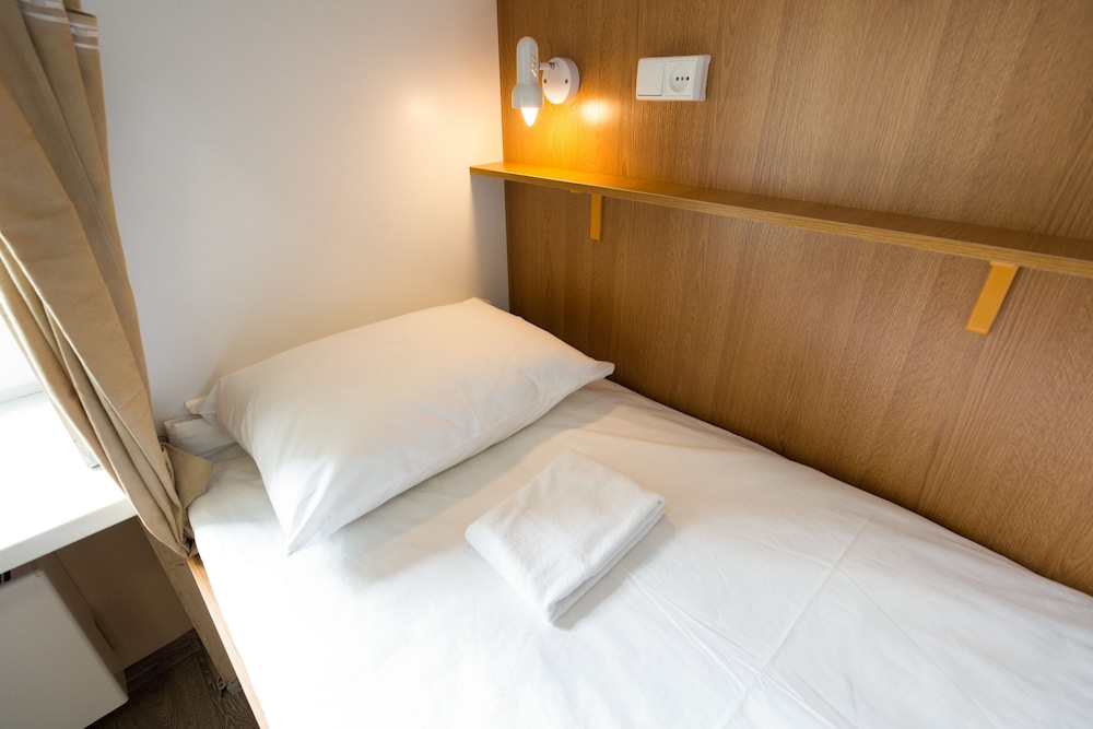 Makarov Hostel