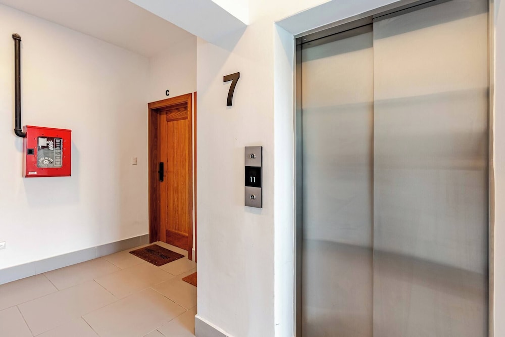 Luxurious Santo Domingo Apartment in Heart of the City, Wifi, Pool, Parking Free
