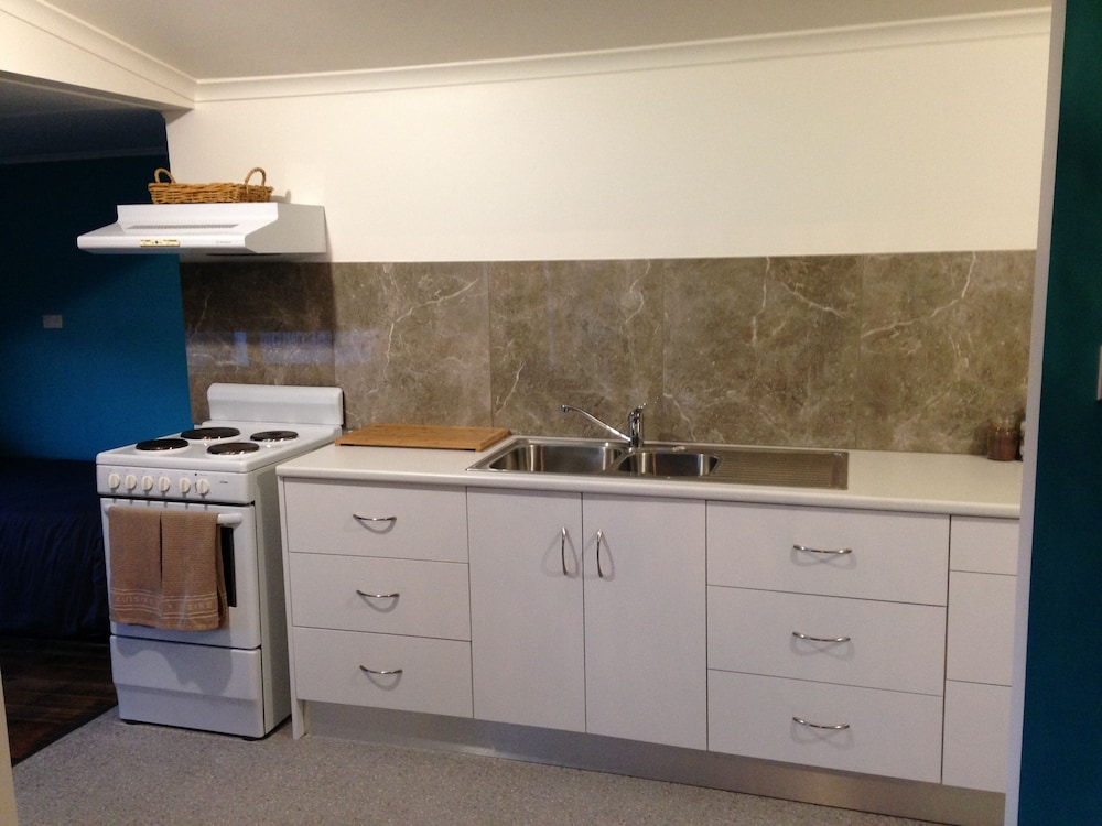 The Spotted Salmon Cottage - Property Image 11