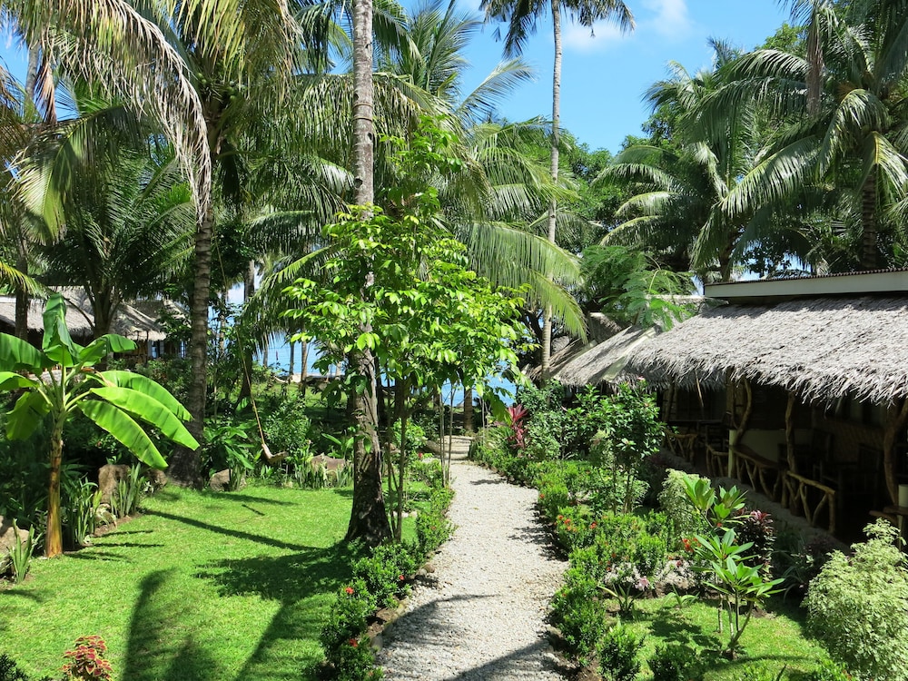 Camiguin Volcan Beach Eco Retreat & Dive Resort