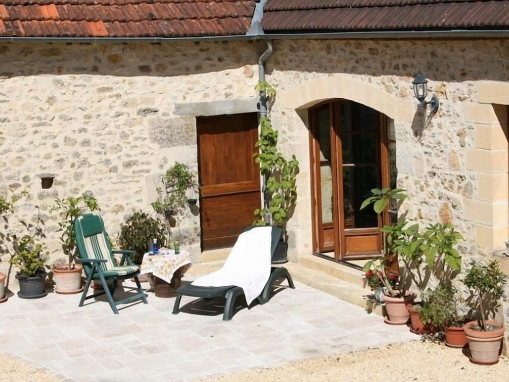 Hillside Park Dordogne view 2
