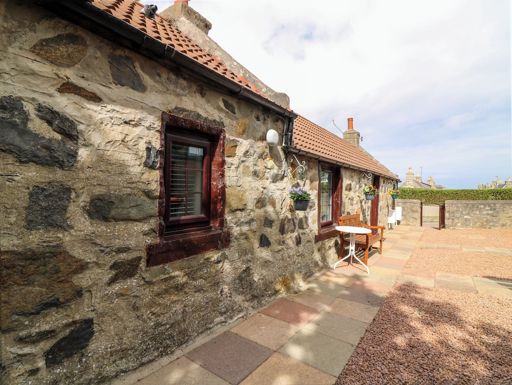 Viola Cottage