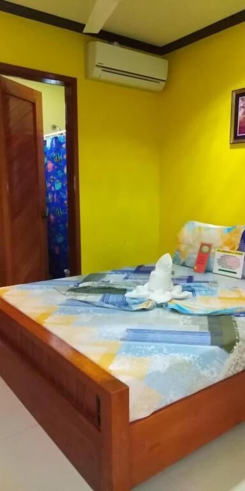 Citrine Tourist Travel Lodge