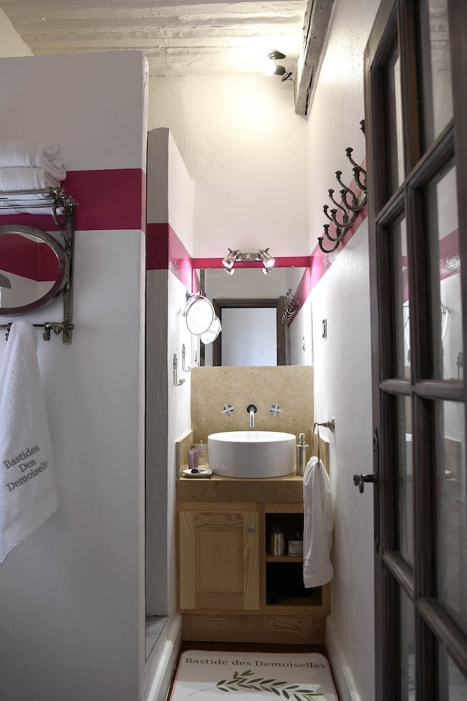 Photo 42