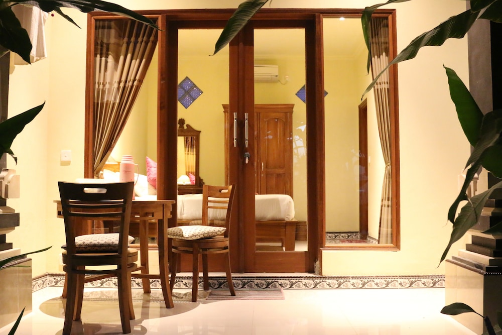 Suparsa's Home Stay