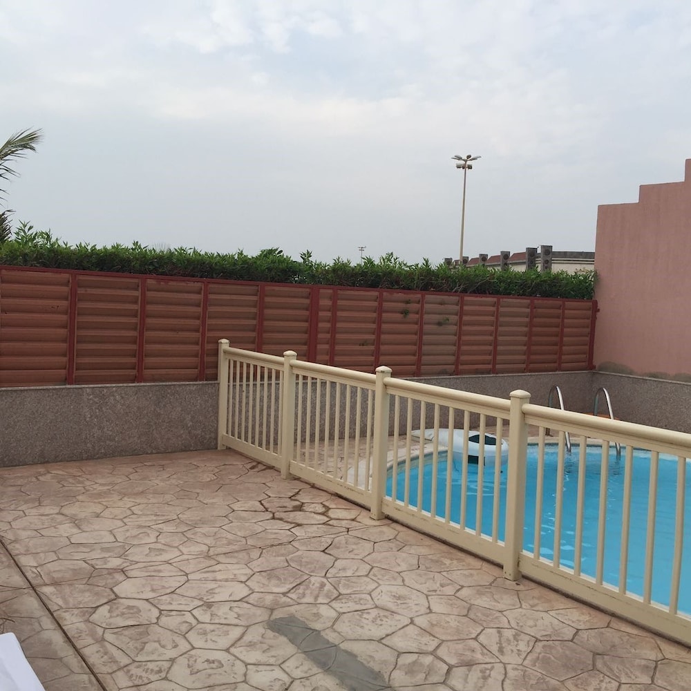 Hotel & Resort Golden Marina Yanbu فندق ومنتجع جولدن مارينا ينبع إدارة وتشغيل شركة منتجع المرسى الذهبي