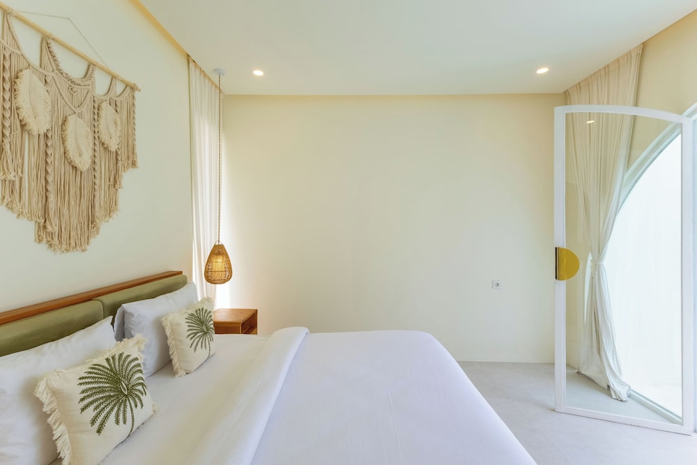Villa Nokanhui by Pertama Management