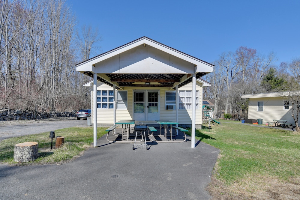 Shared Boat Launch: Lake Retreat in Ellenville!
