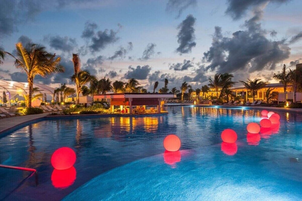 2BD Grand Luxxe Vidanta Resort RM