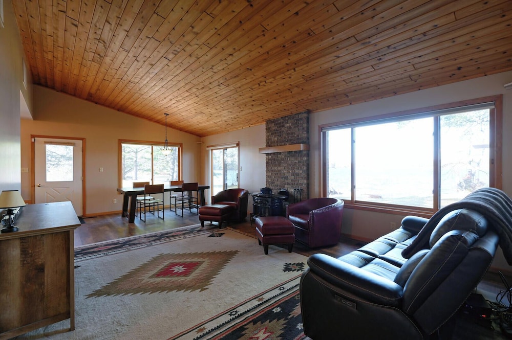 Marina Hideaway